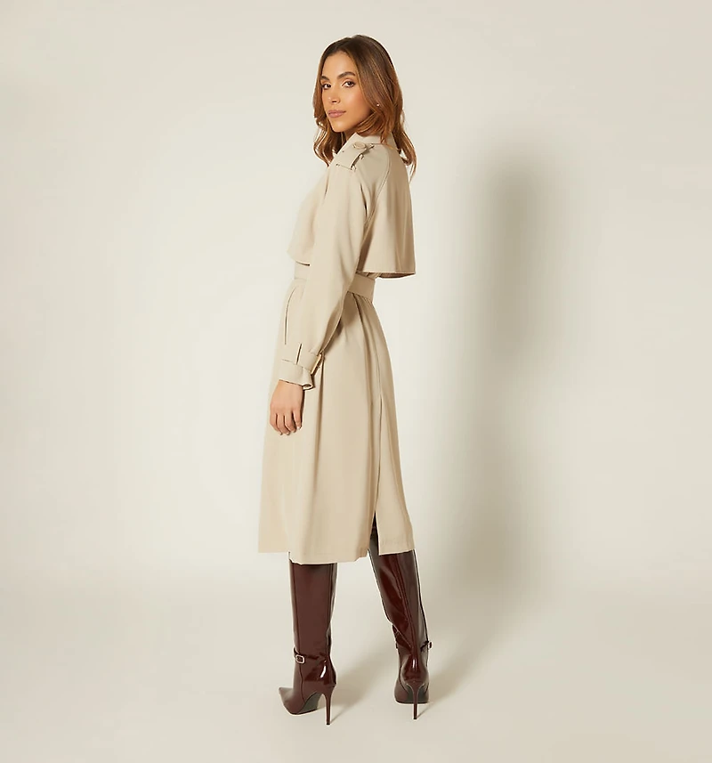 COAT WITH 4 BUTTONS AND OVERLAPPED YOKE