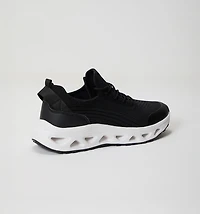 SPORTS SHOE WITH SHINY UPPER