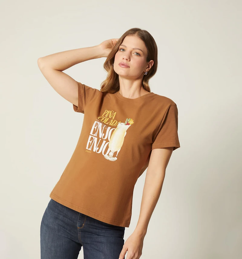 PINEAPPLE COLADA PRINTED T-SHIRT