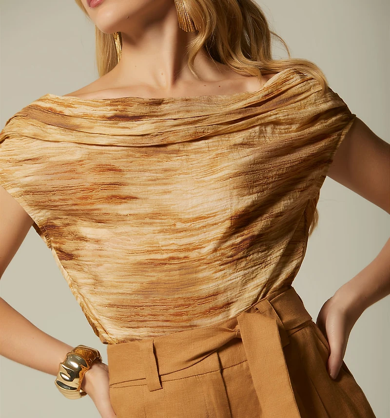 OFF-SHOULDER BLOUSE