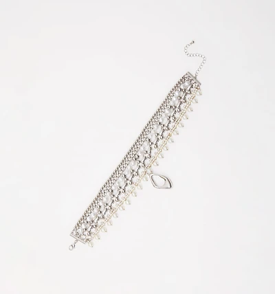 Choker necklace chains and pearls