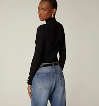 LONG SLEEVE KNITTED SWEATER