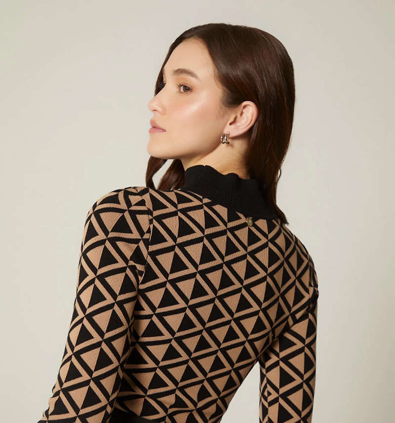 HIGH NECK SWEATER