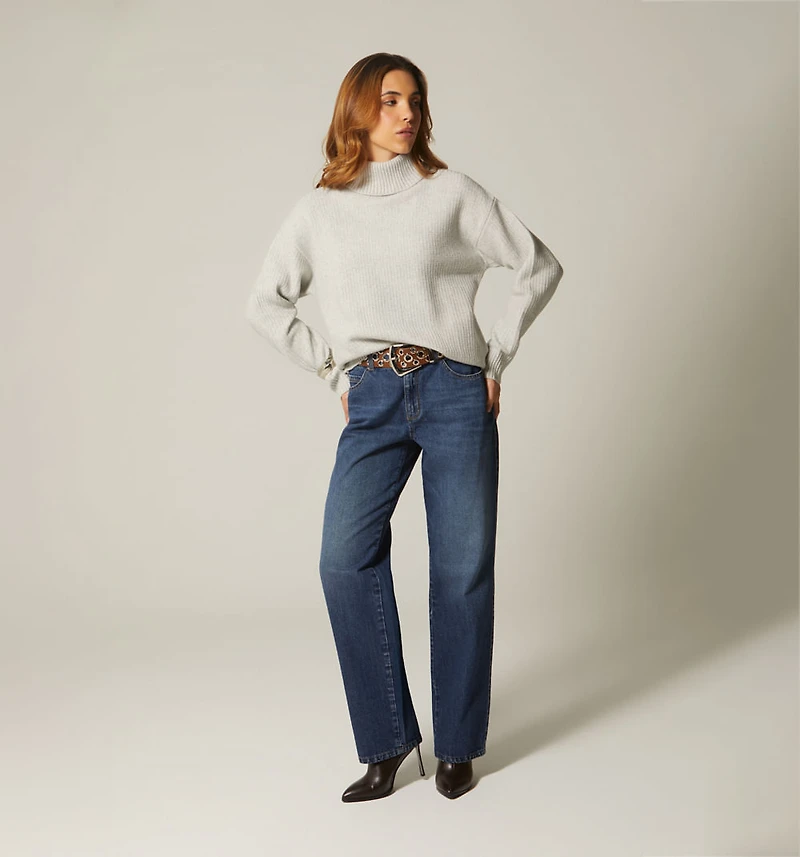 TURTLENECK KNITTED SWEATER