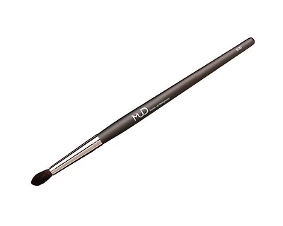 MUD Brush #800 Crease Brush