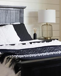 Wylie Black / Vase - Everlasting Candle Co