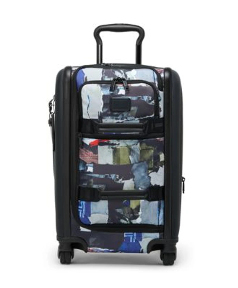 International Expandable Front Lid 4 Wheeled Carry-On