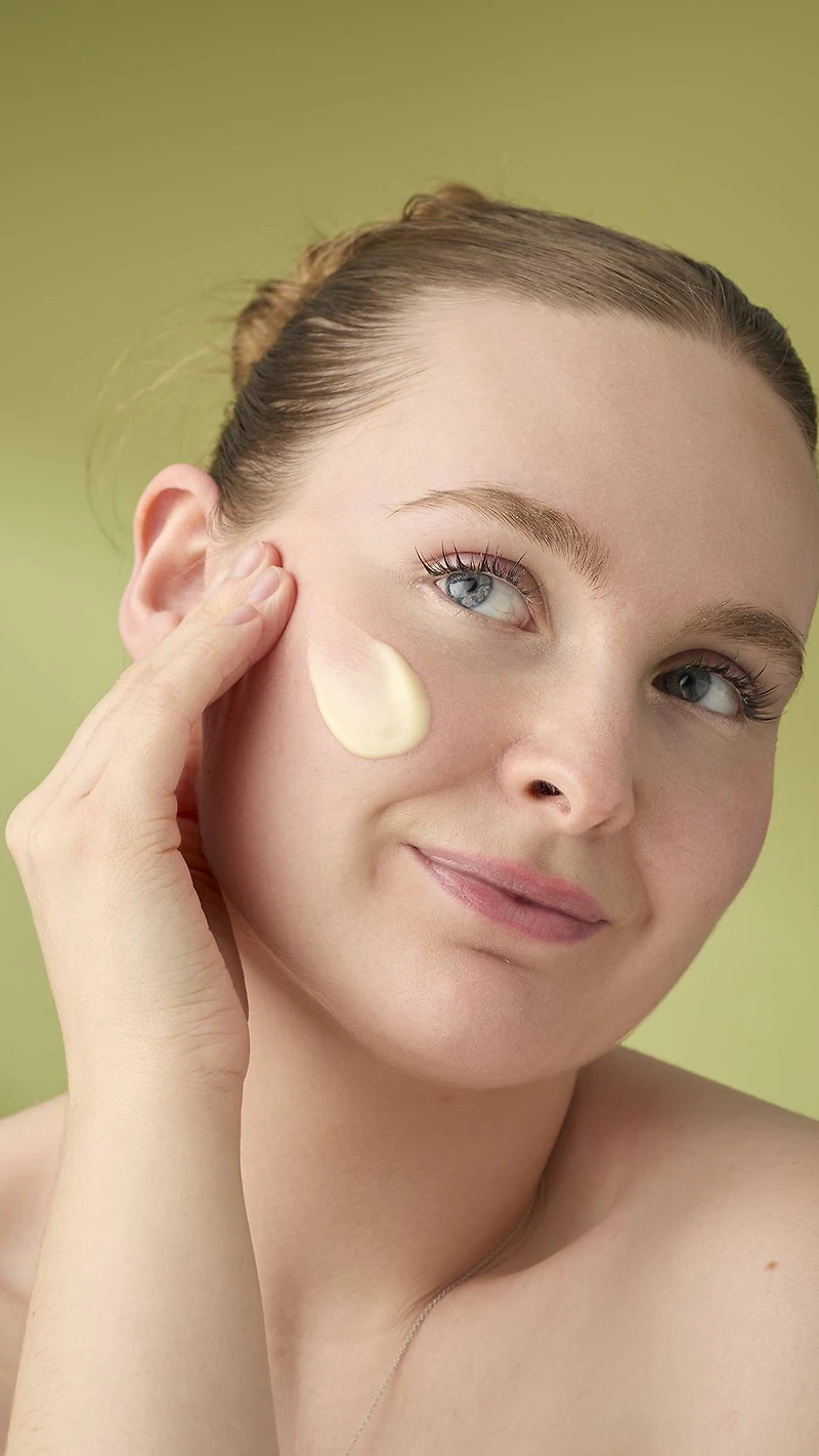 Honey, Beeswax & Almond Oil Facial Cleanser