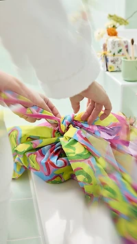 Flourish in Color Knot Wrap