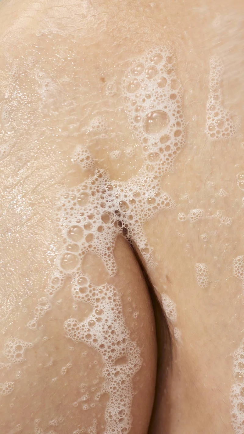 Making Daisy Chains Soap