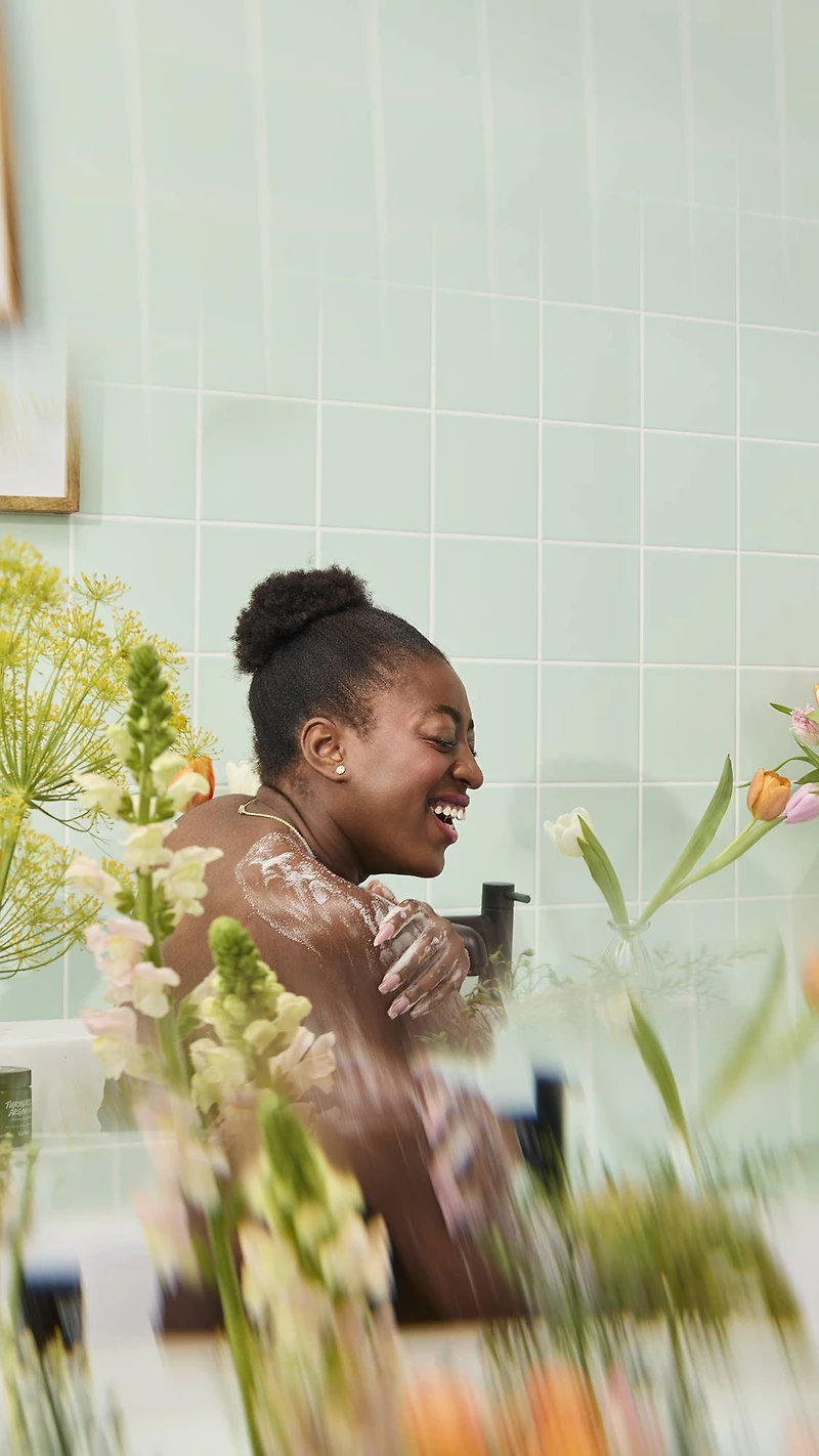 Posh White Chocolate And Rose Body Wash