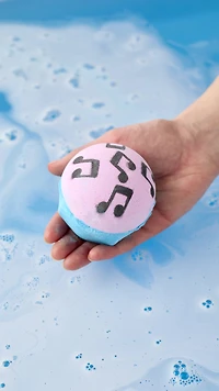 Dad Dancing Bath Bomb