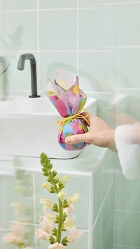 Flower Up Lokta Wrap