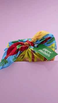 Veggie Christmas Dinner Knot Wrap
