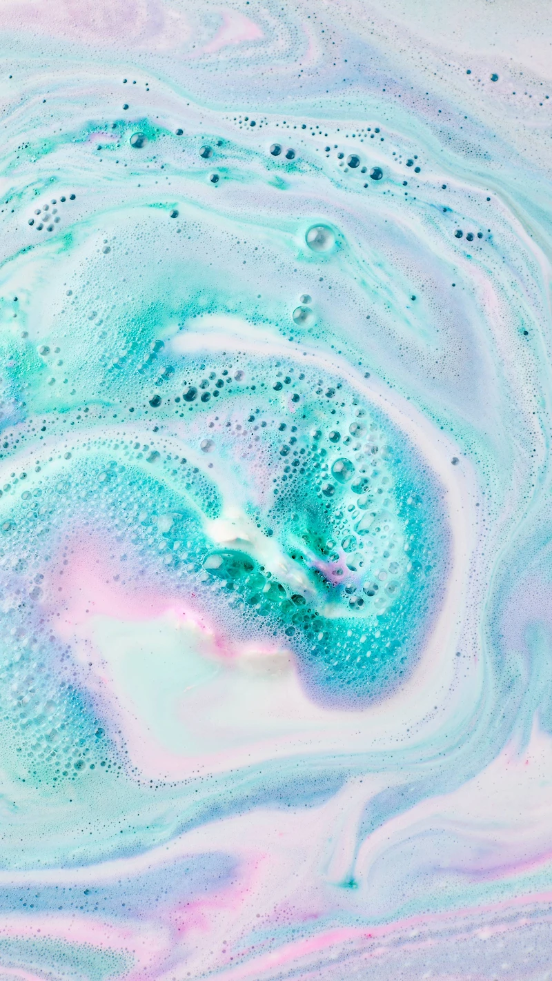 The Girl In The Whirlwind Bath Bomb
