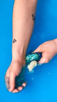 Gentle Mugwort Cataplasm Bath Bomb