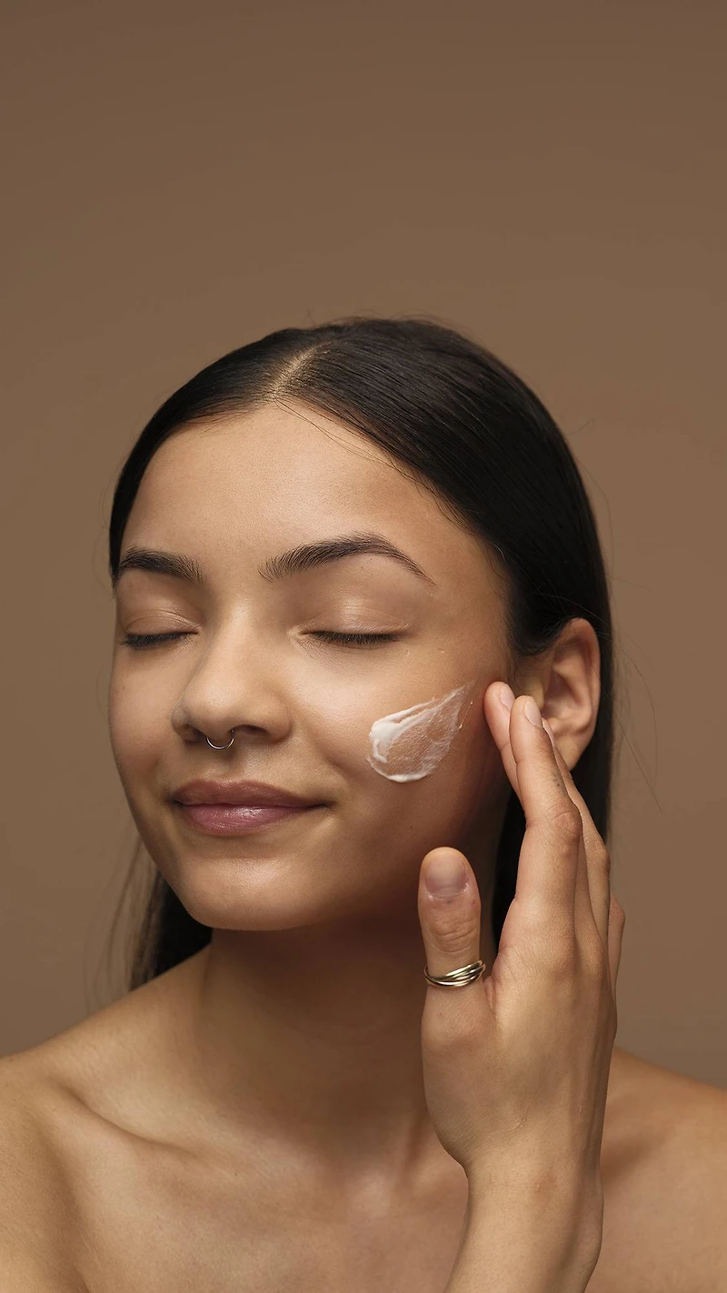 Enzymion | Light Moisturiser & Face Cream For Oily Skin