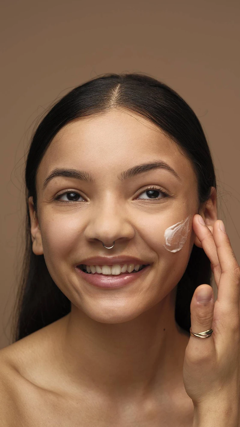 Enzymion | Light Moisturiser & Face Cream For Oily Skin