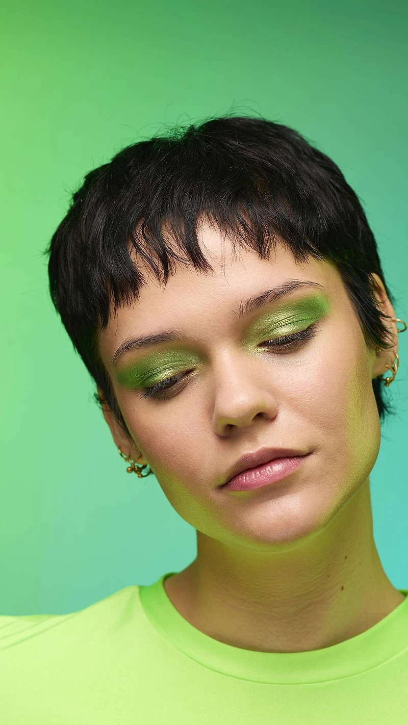 Aurora Glitter Crumble Eyeshadow