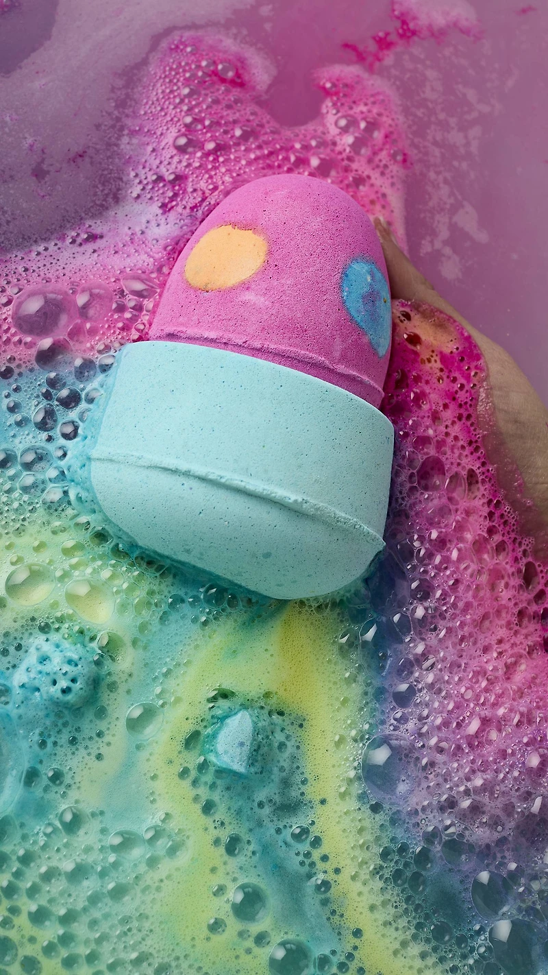 Eggs On Legs Bath Bomb