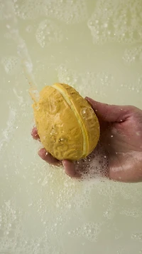 Fab Egg Bubbleroon