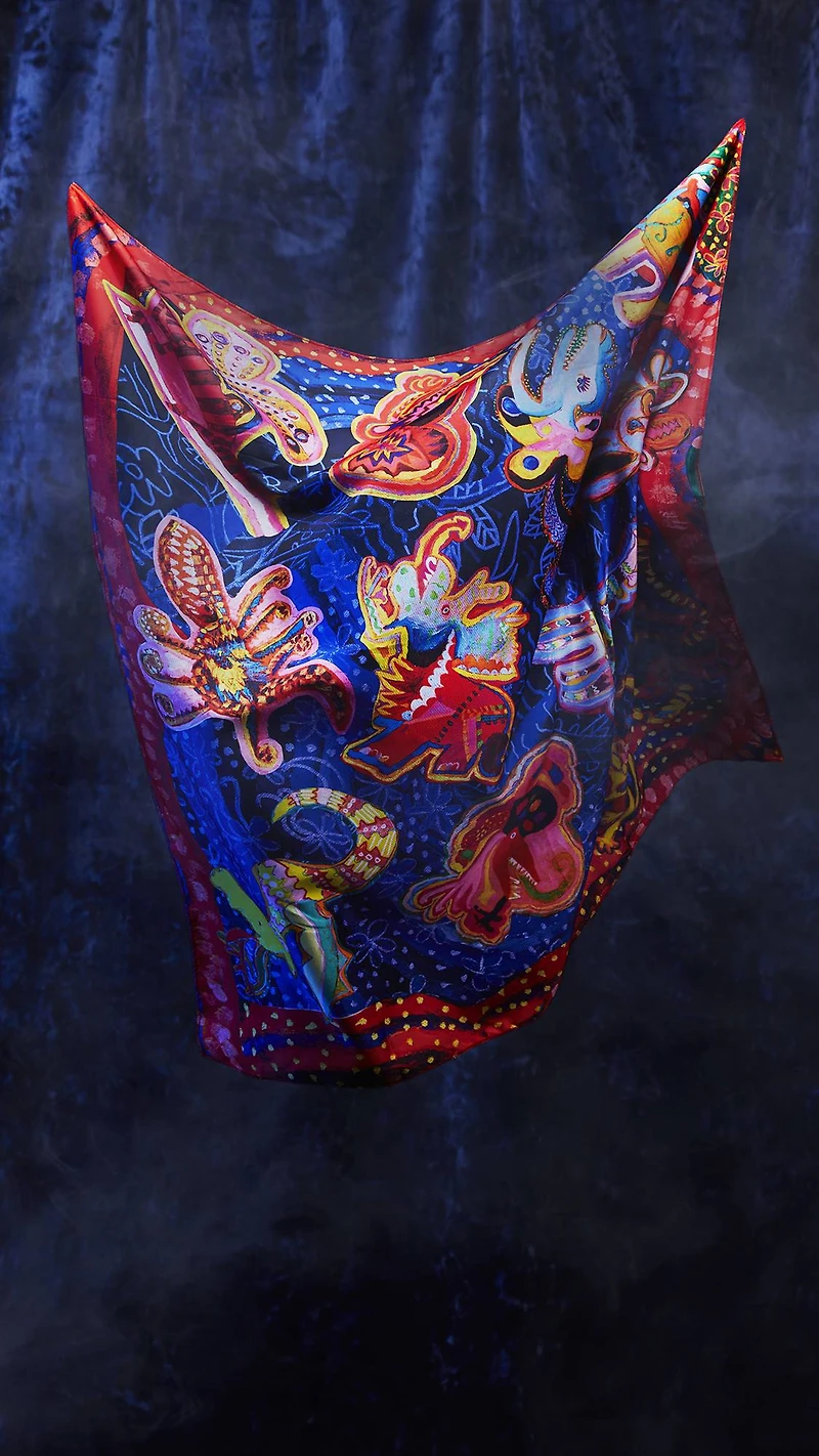 Fantasy Animals Knot Wrap