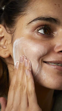 Pineapple Facial Wash