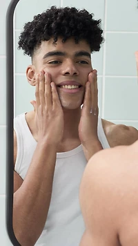 Jujube nettoyant pour le visage Strawberry Picking