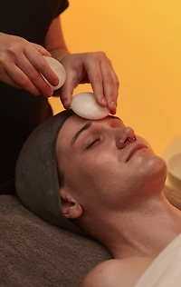 Validation Facial | 60 Minute Facial Massage Treatment