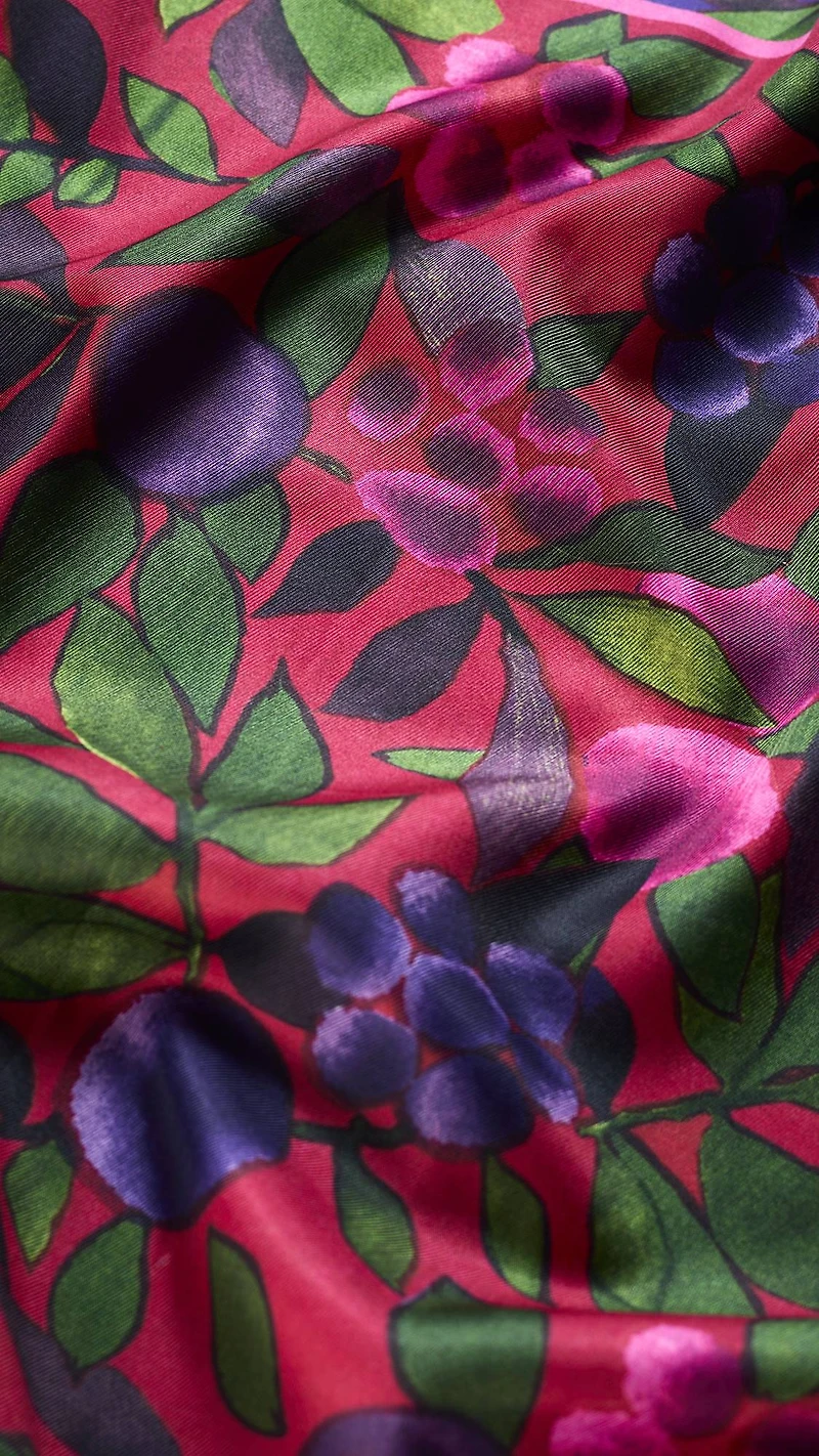 Winter Berries Knot Wrap
