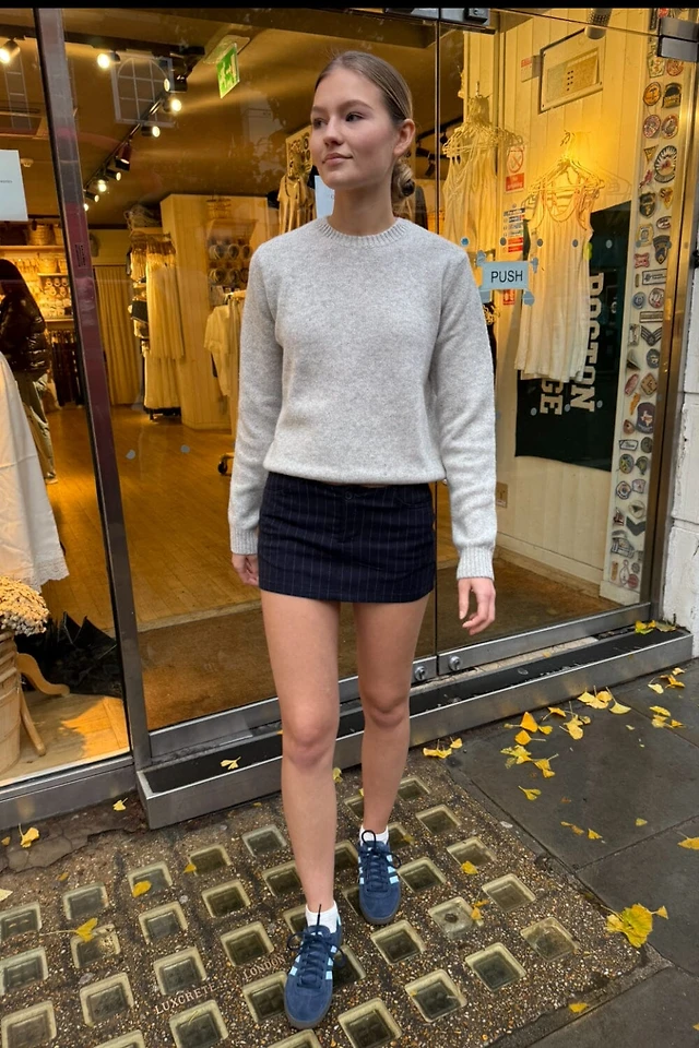 Lot jeans diesel femme 30€/pièces Destockage Grossiste Lot jeans diesel femme 30€/pièces Destockage Grossiste