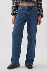 Le jean Era coupe droite et taille mi-haute