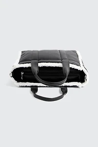 Fourre-tout en faux suède à bordure sherpa