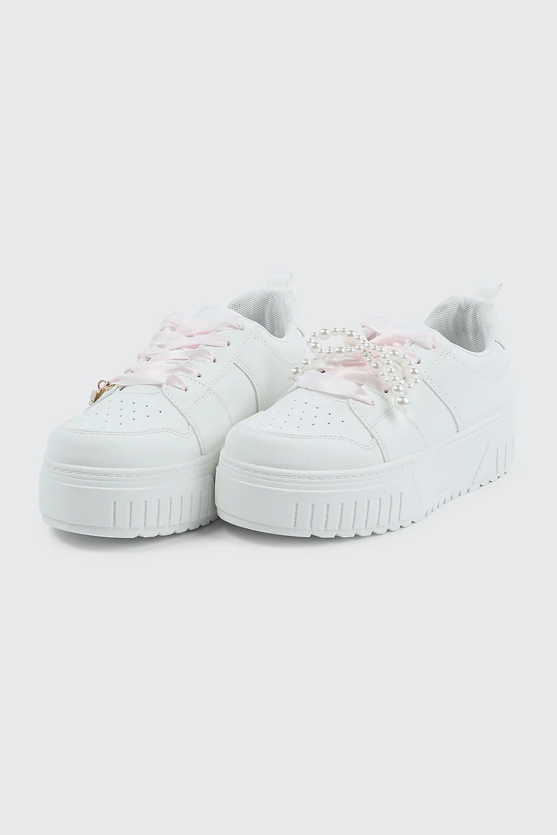 Espadrilles à semelle épaisse et breloque