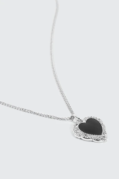 Ardene Vintage Style Heart Pendant Necklace in Silver