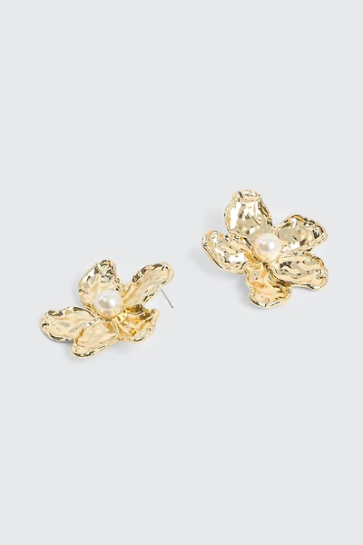 Ardene Flower Earrings with Pearl Detail in Gold | Stainless Steel