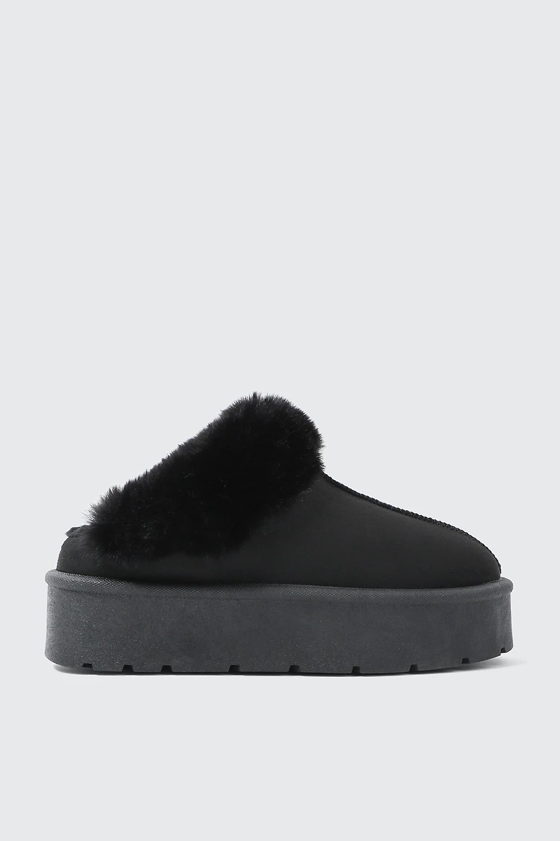 Ardene Faux Sheepskin Clogs with Faux Fur Trim in Black | Size | Faux Suede | Eco-Conscious