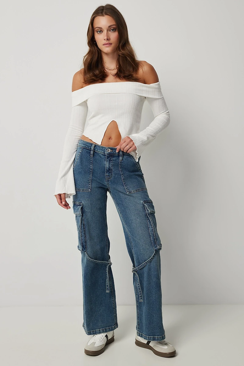 Haut à épaules dénudées et fente l'avant