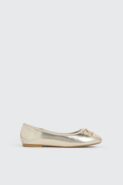 Ardene Kids Ballet Flats with Bow in Gold | Size