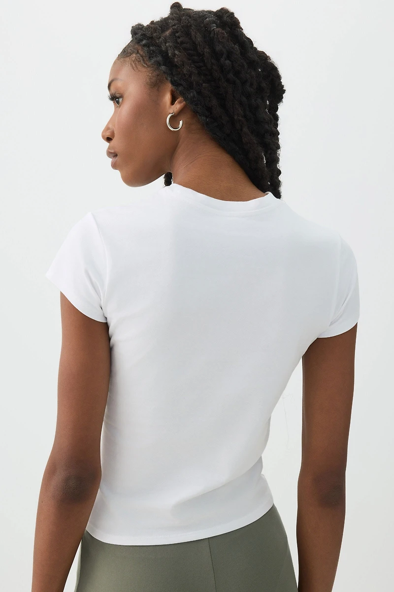 T-shirt court et ajusté graphique