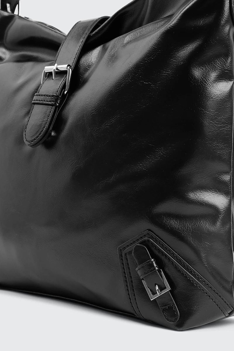 Grand sac fourre-tout à détail de boucles