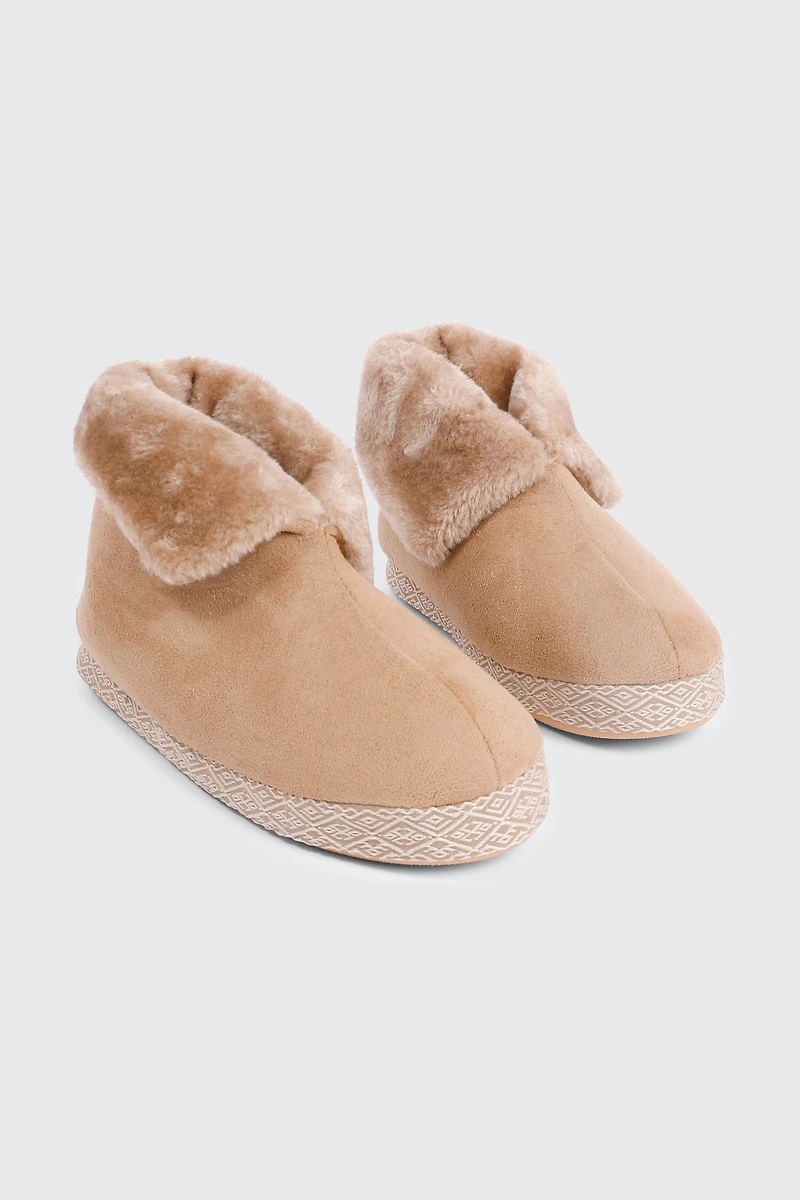 Pantoufles bottines à col repli