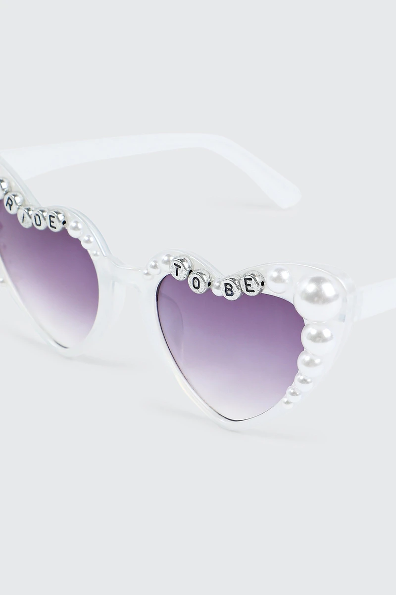 Lunettes de soleil cœur future mariée