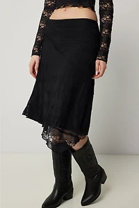 Jupe asymétrique en dentelle