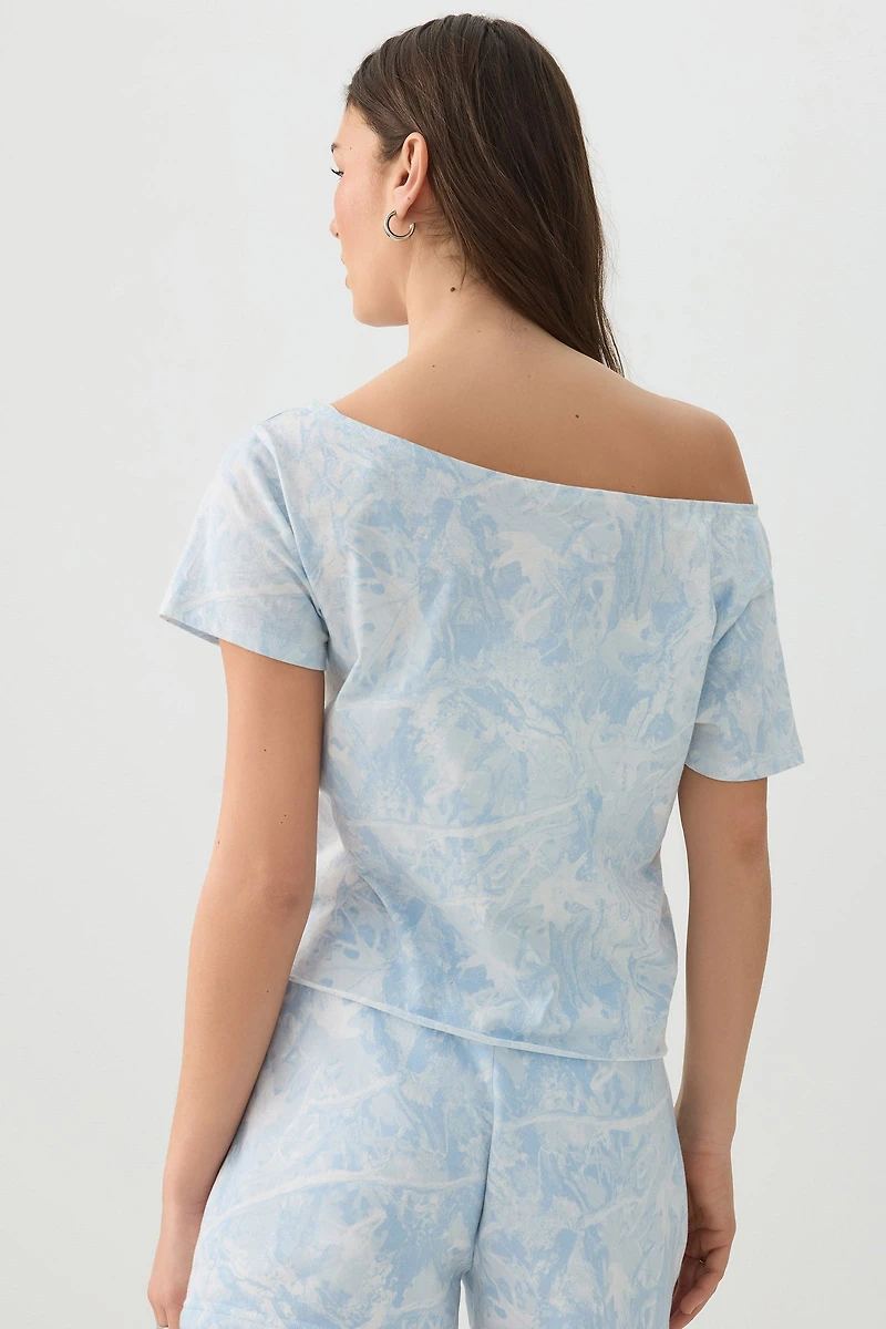 T-shirt à épaule dénudée camouflage bleu