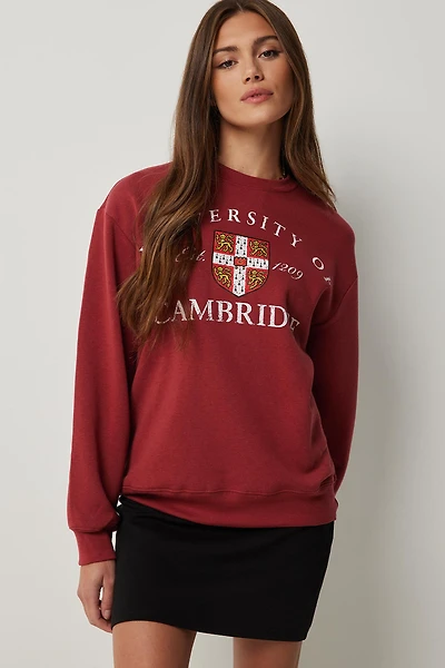 Ardene Cambridge Sweatshirt in Burgundy | Size Large | Polyester/Cotton | Fleece-Lined