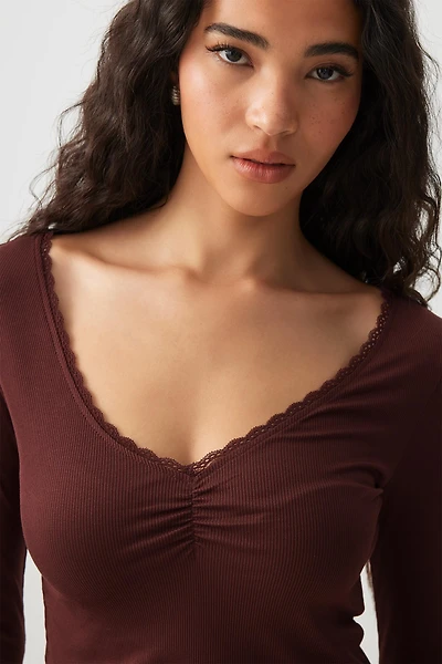 Ardene Lace Trim V-Neck Crop T-Shirt in | Size | Polyester/Elastane