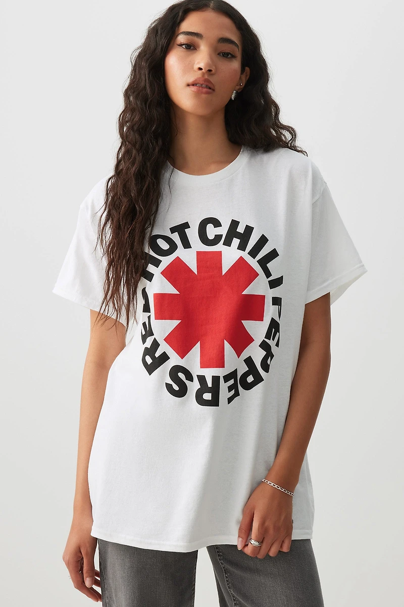 Ardene Oversized Red Hot Chili Peppers T-Shirt in White | Size | 100% Cotton