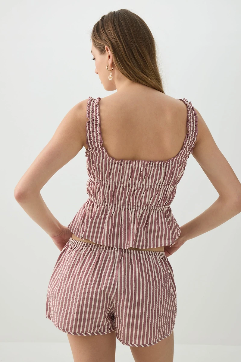 Short taille basse à ourlet dauphin