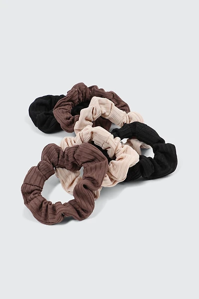 Ardene 8-Pack Ribbed Scrunchies in Brown | Polyester